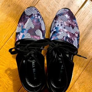 Athleisure women’s shoes